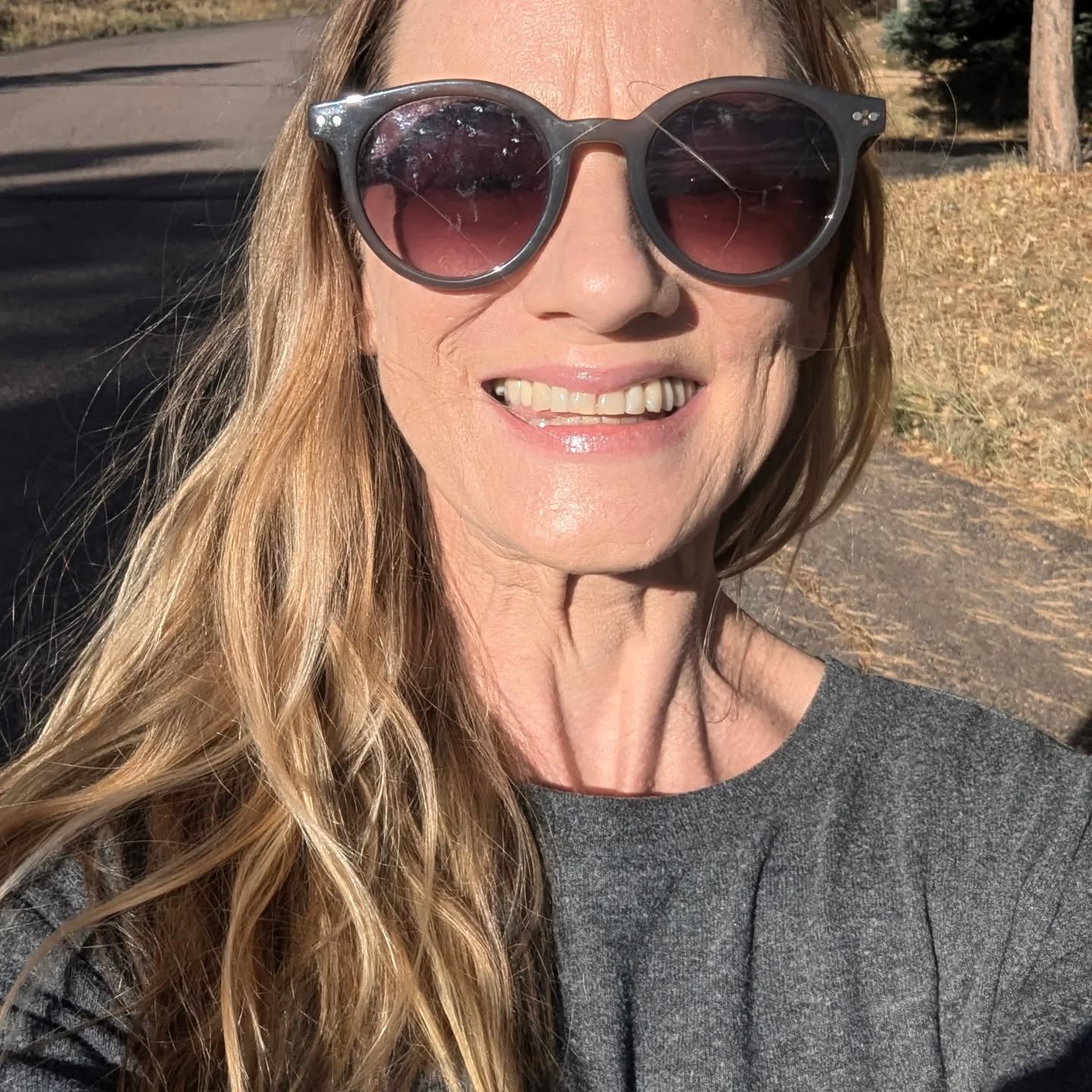 As the year comes to a close, I want to express my heartfelt gratitude to each and every one of you who has walked through my door. I appreciate your loyalty and trust in me and am happy to have helped you relax, heal, and rest this past year. Thank you for allowing me to be a part of your self-care journey. Cheers to a happy healthy new year!
#Grateful #MassageTherapy #ClientLove #deeplykneadedmassage #dallastexas